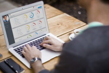 8 лучших ноутбуков для бизнеса