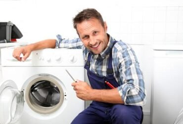 Стиральная машина скачет при отжиме: почему так происходит и как это исправить